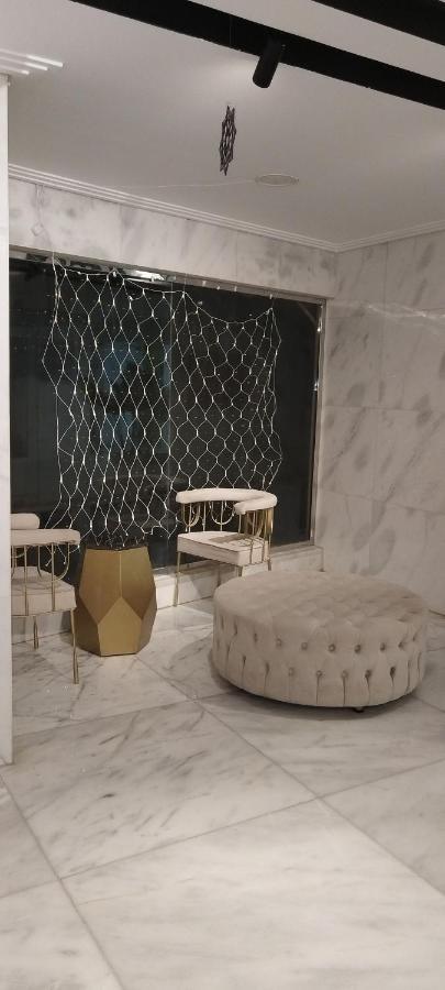 Fakhr - Luxury In Apartamento *